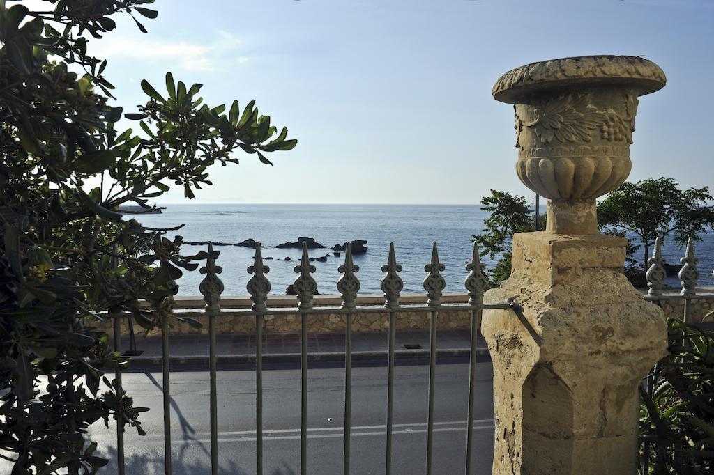 Doma Hotel Chania  Exterior photo